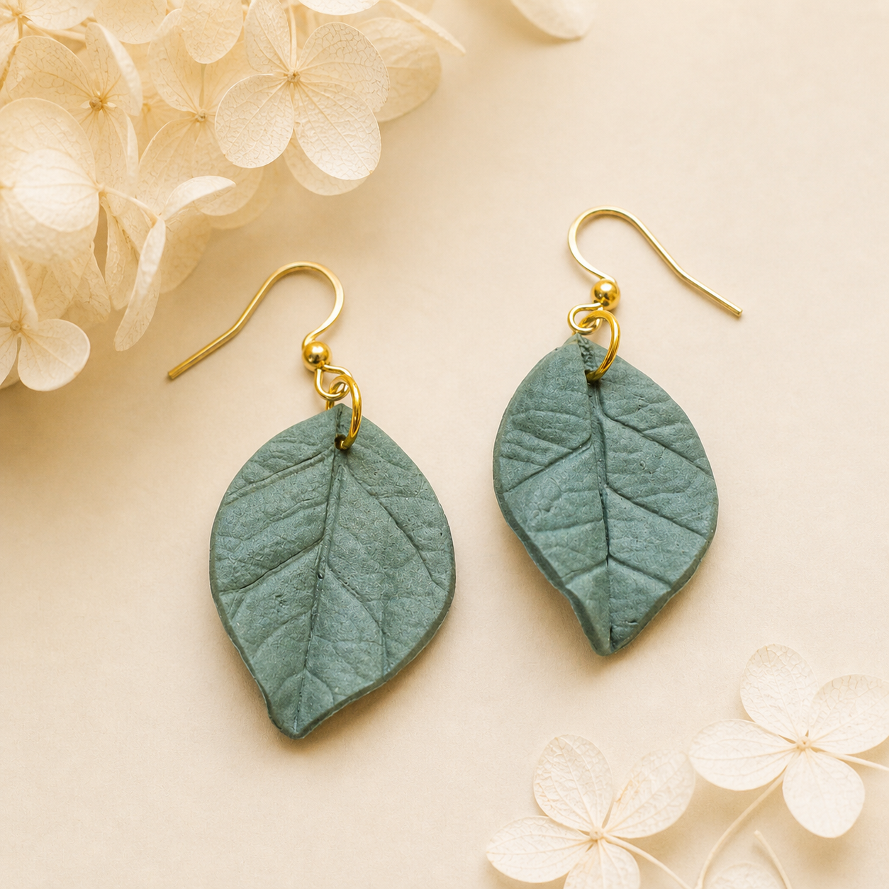 Hoya Coriacea Earrings