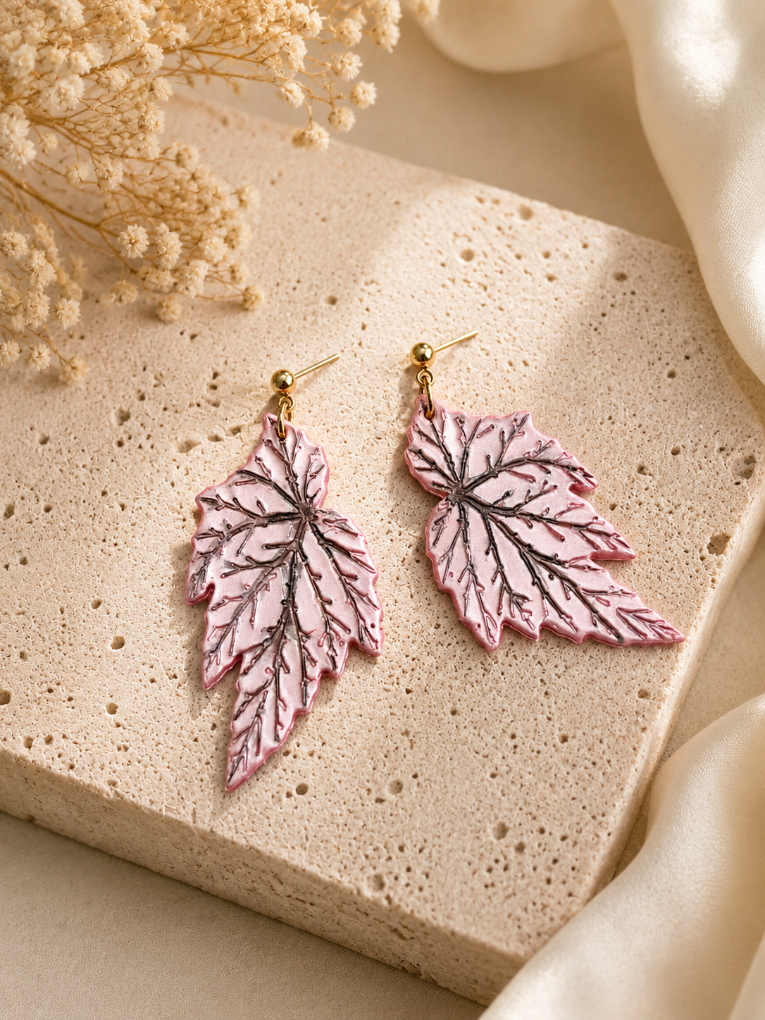 Begonia Lamoon Earrings